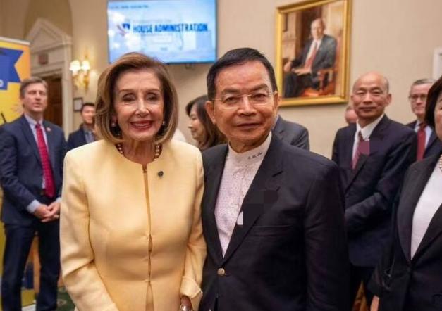 “台独贼心不死”！跟随台立法机构负责人韩国瑜访美的蓝委赖士葆，日在与美参议员会面