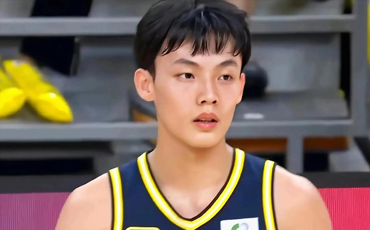 广东东阳光33分血洗吉林，谁是赢球最大功臣？不得不承认的3点残酷事实…

第一：