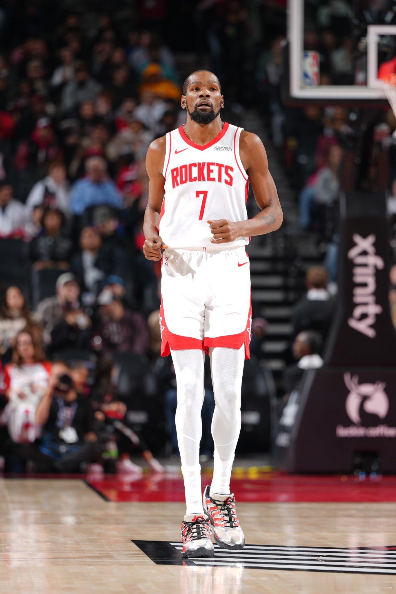 休斯顿火箭 NBA球员评分 杜兰特-我的评分：凯文·杜兰特今天数据▪️24分▪️