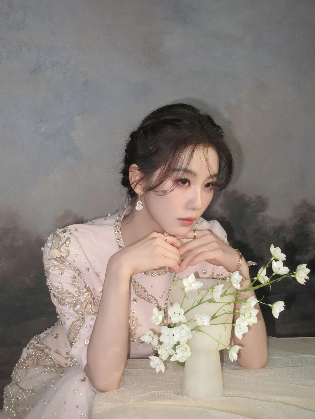 被诗诗公主美醒的一天[飞吻]
刘诗诗