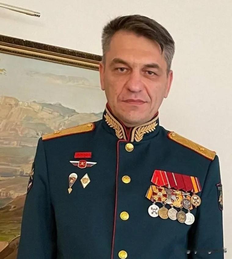 🇷🇺据报道，曾于2025年7月被授予“俄罗斯英雄”称号的苏赫拉布·艾哈迈多夫