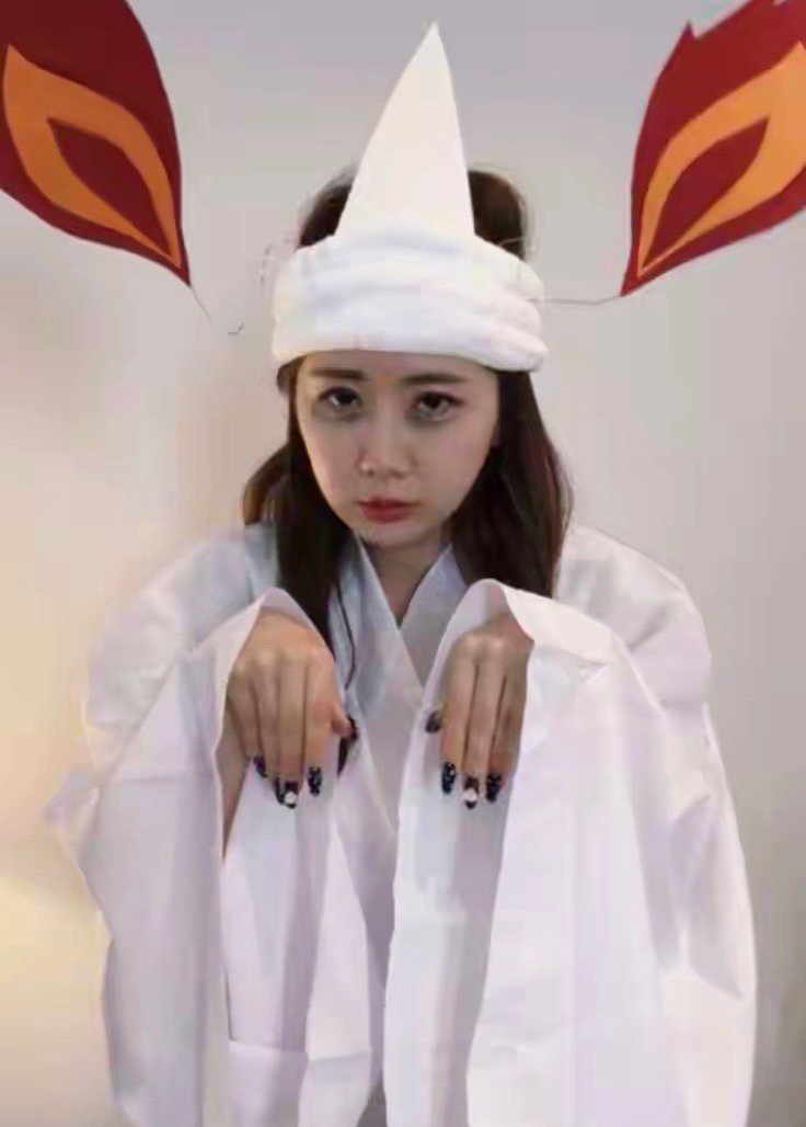 #福原爱小恶魔造型#这个小恶魔造型好适合爱酱，太俏皮了！让人忍不住想捏捏她的脸！