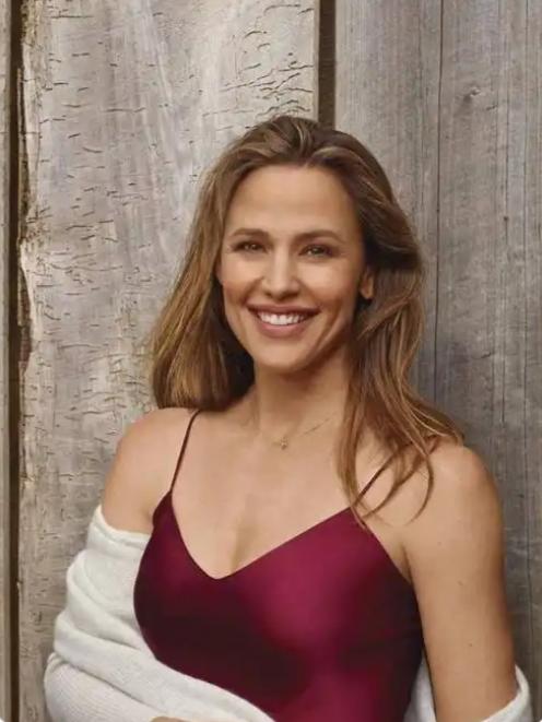 加纳阿克拉巡回法院对不以结婚为目的谈恋爱11年，未兑现婚姻承诺的渣男惩罚性判决。