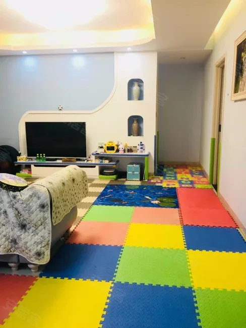 麓谷岳麓区河西梅溪湖四室大房房东直出