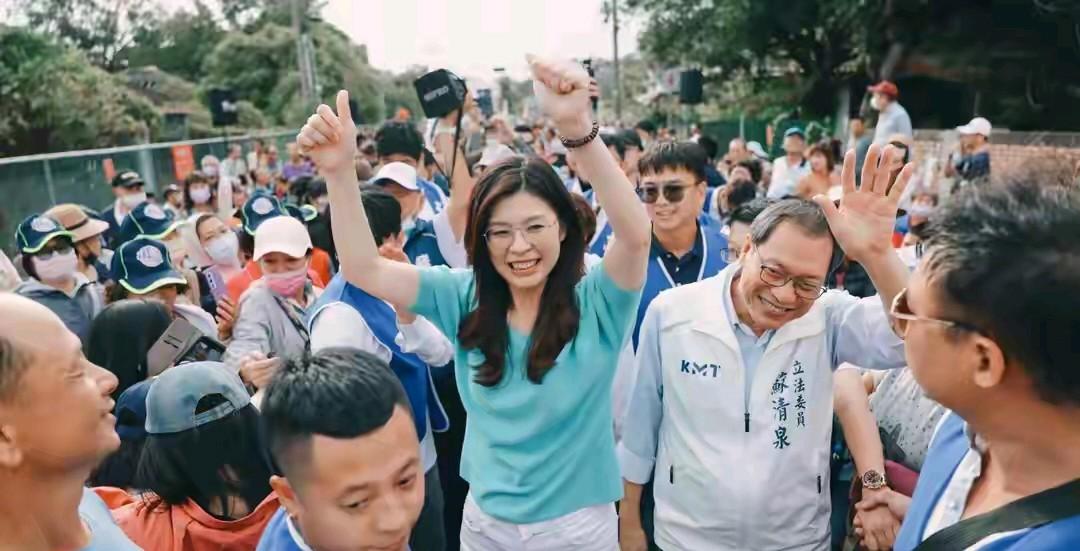 台湾地区台胞们深刻认识到，祖国富强崛起中华民族统一大业历史车轮滚滚向前，任何台独