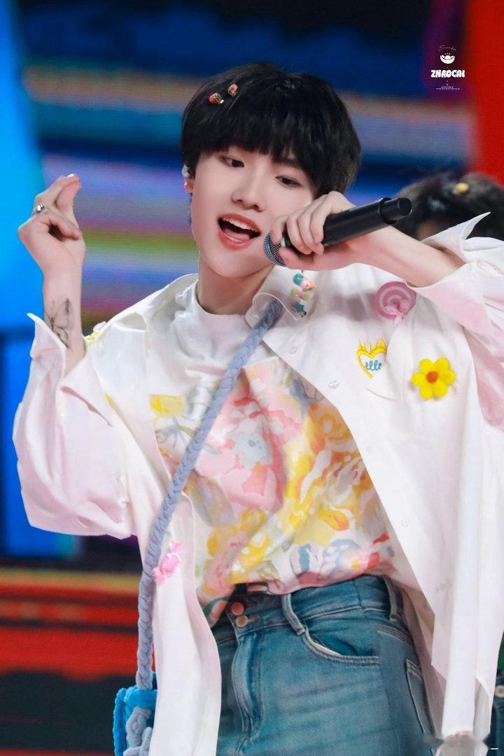 苏新皓直拍夯爆了苏新皓的直拍质感依旧在线，律动把控恰到好处，节奏氛围感十足，看着