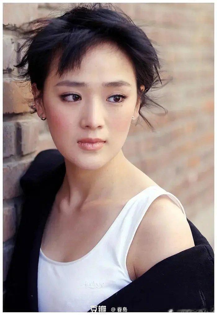 巩俐替身周显欣 ​​​