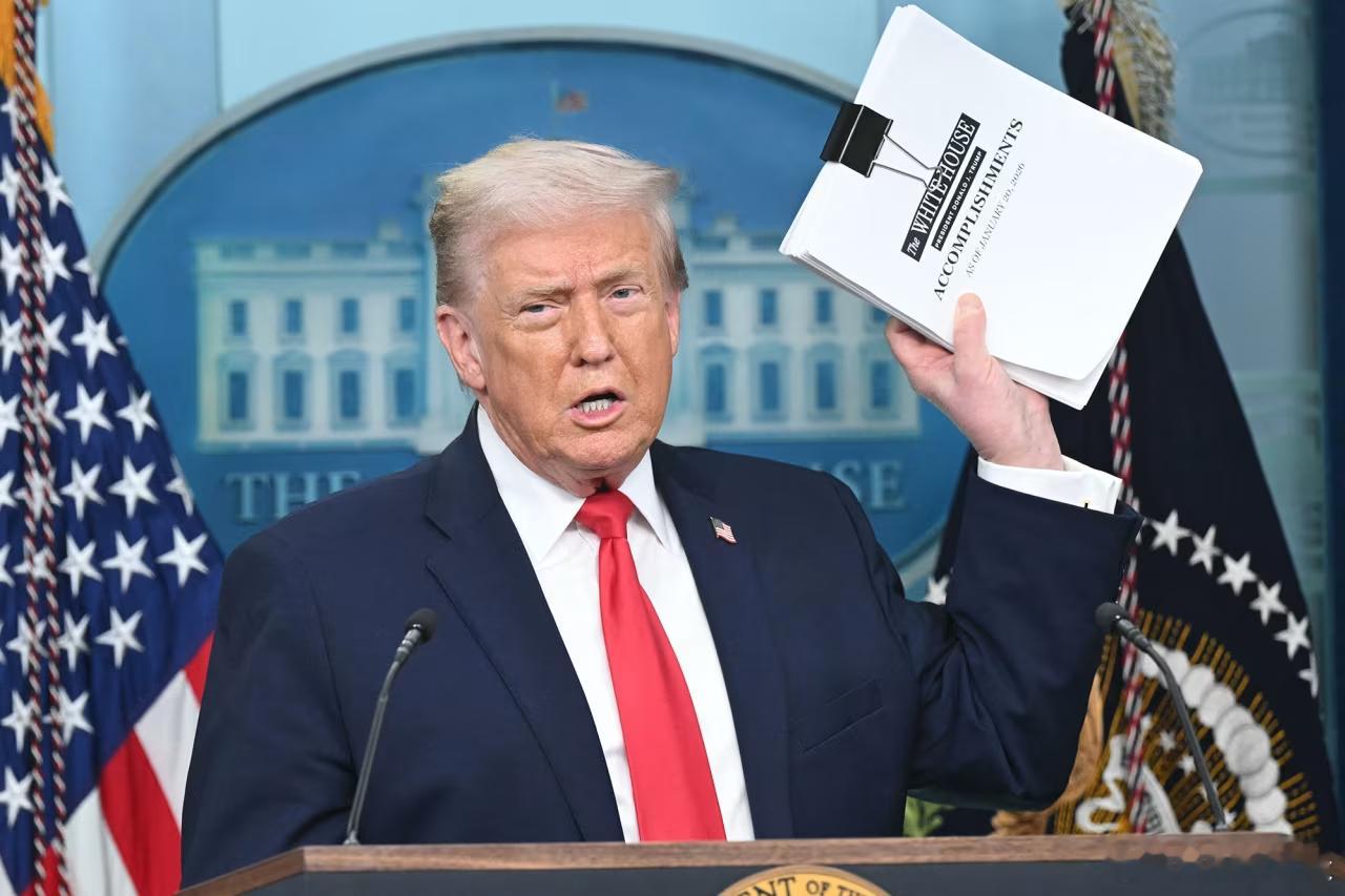 【特朗普在白宫举办新闻发布会，称和平委员会“可能”取代联合国】（CNN）——如果