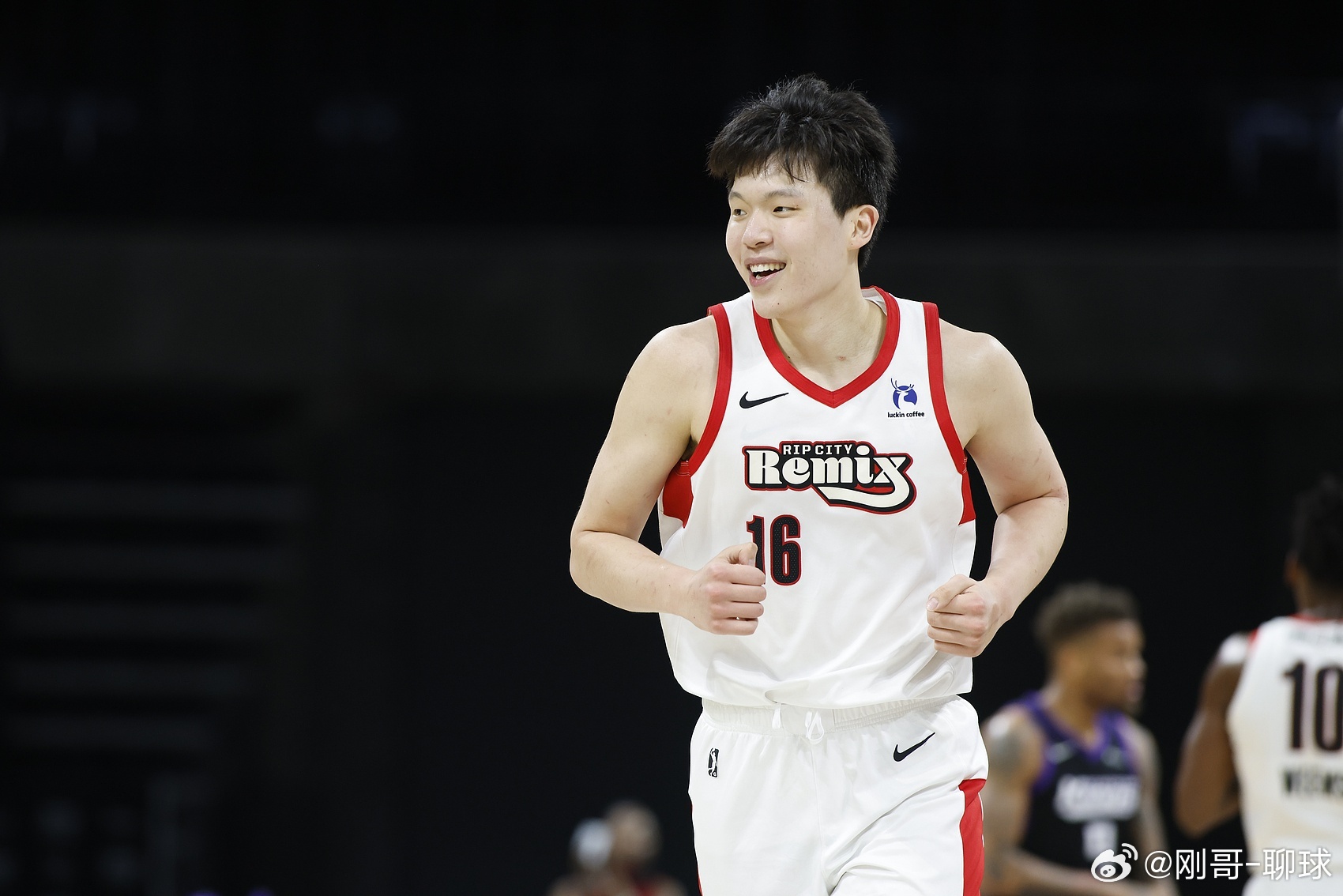 开拓者官宣召回杨瀚森！G联赛16场创队史，自评仅60分杨瀚森 北京时间4月5日，