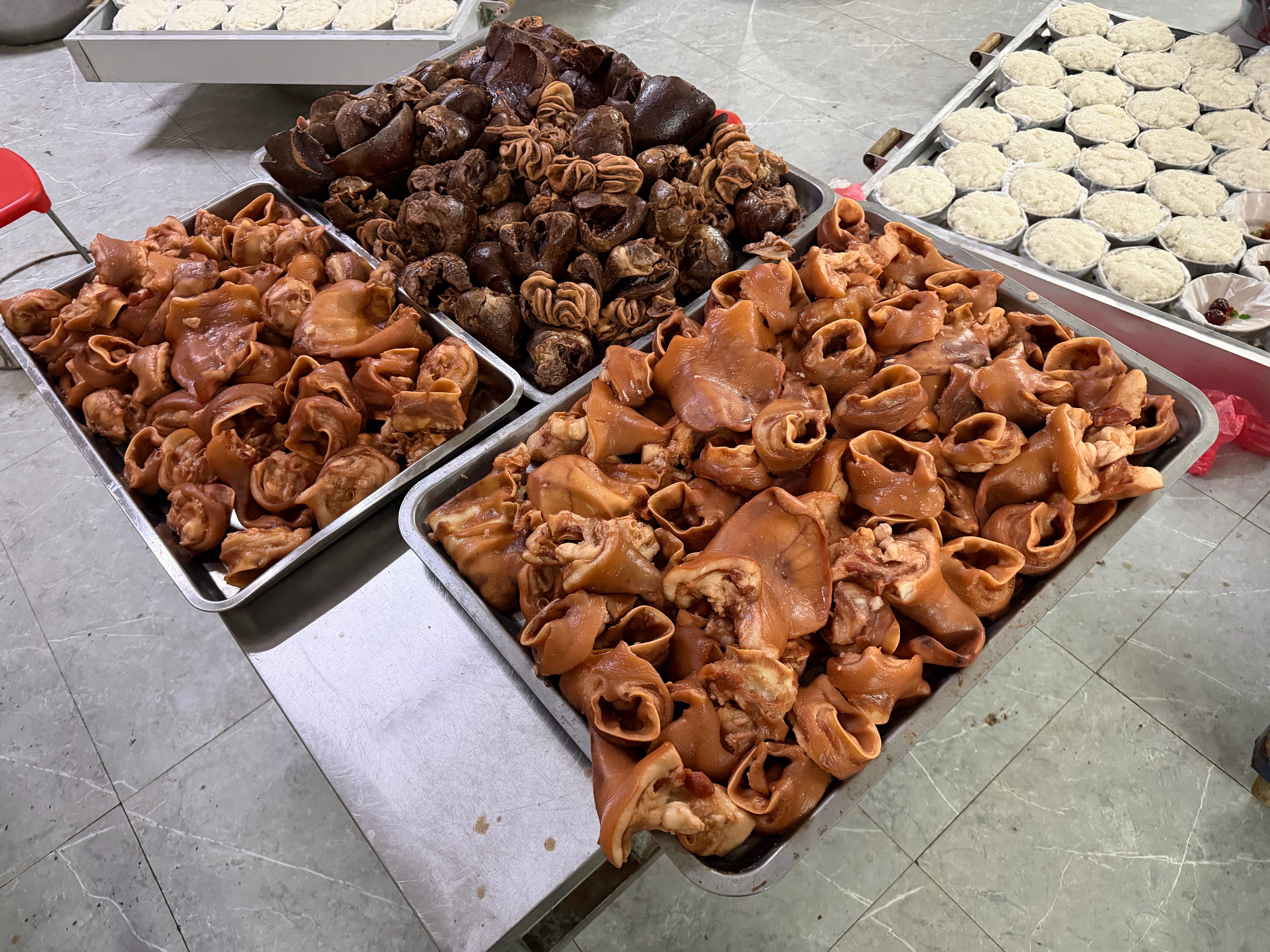 300元1桌的河南农村酒席，正在制作中…… 