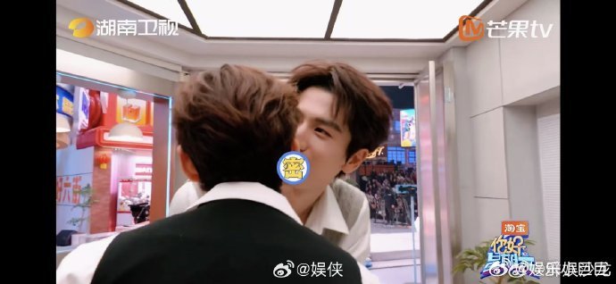 张凌赫什么秘密把何炅吓成这样 张凌赫为了游戏币大胆说秘密，何炅的反应说明一切，这