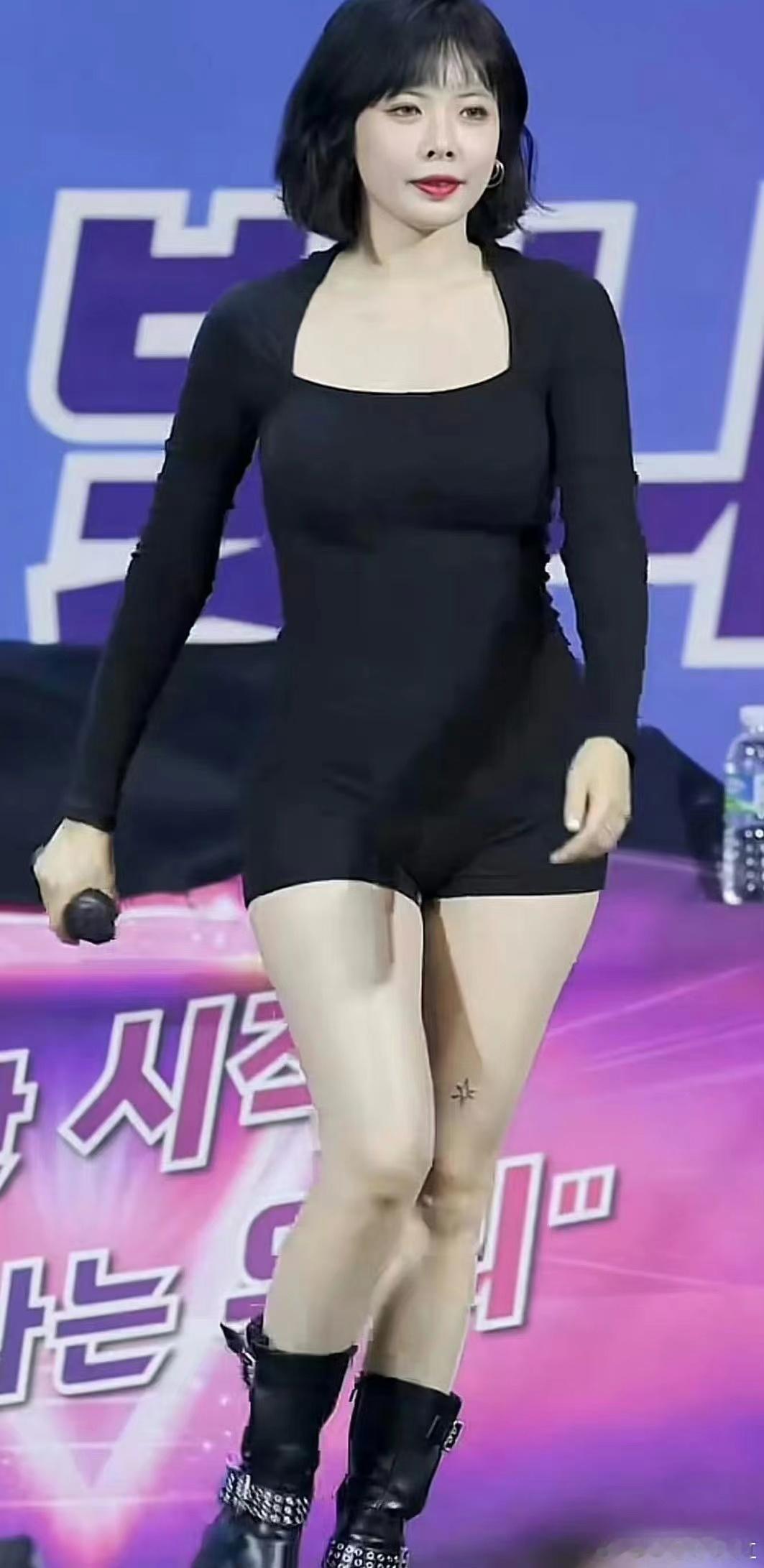 #泫雅现状##泫雅近期#泫雅近期，不错不错 ​​​