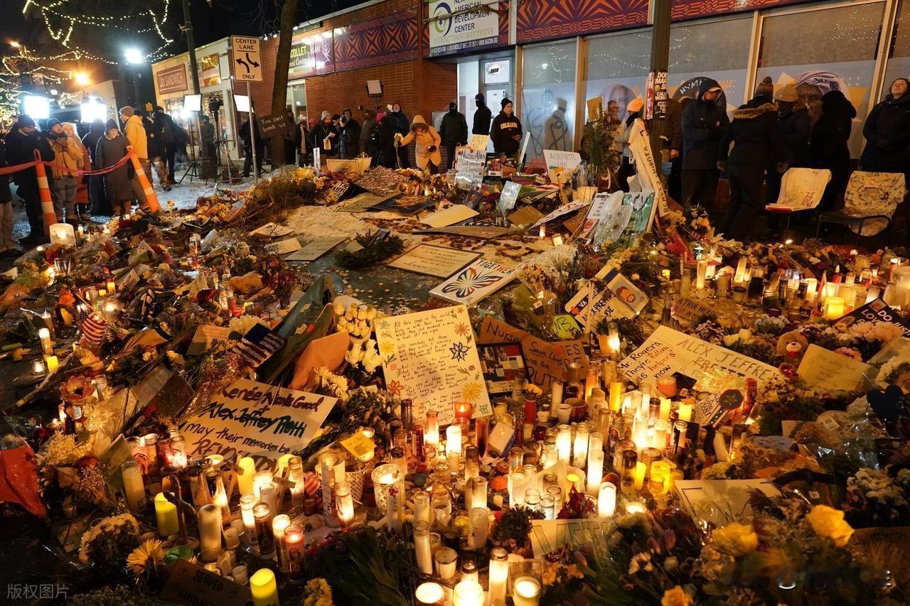 福克斯新闻报道称，德克萨斯州逮捕了88043名非法移民，佛罗里达34380人，加