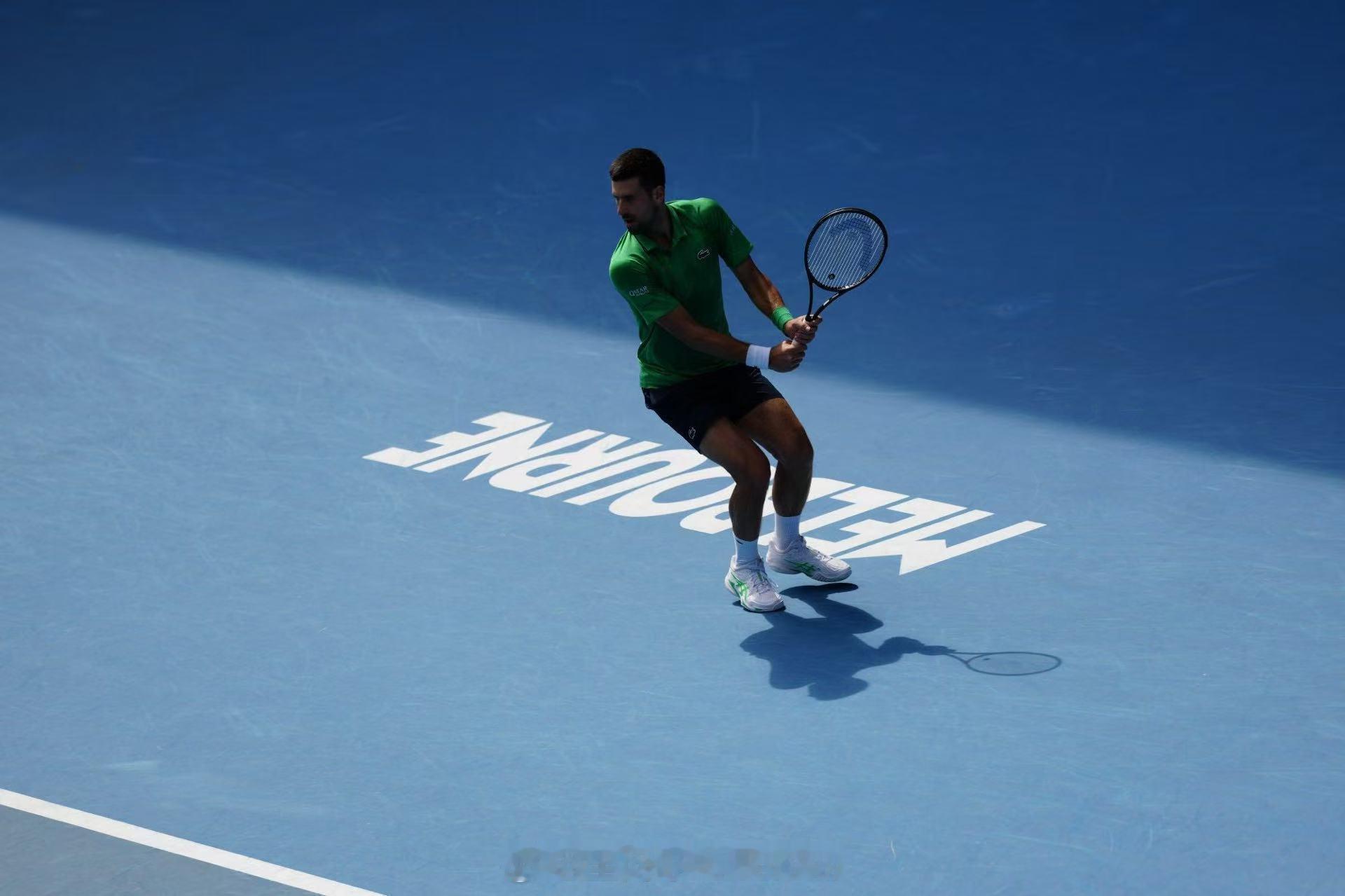 澳网2026 男单1/4决赛，5号种子穆塞蒂在6-4/6-3/1-3时因伤退赛，