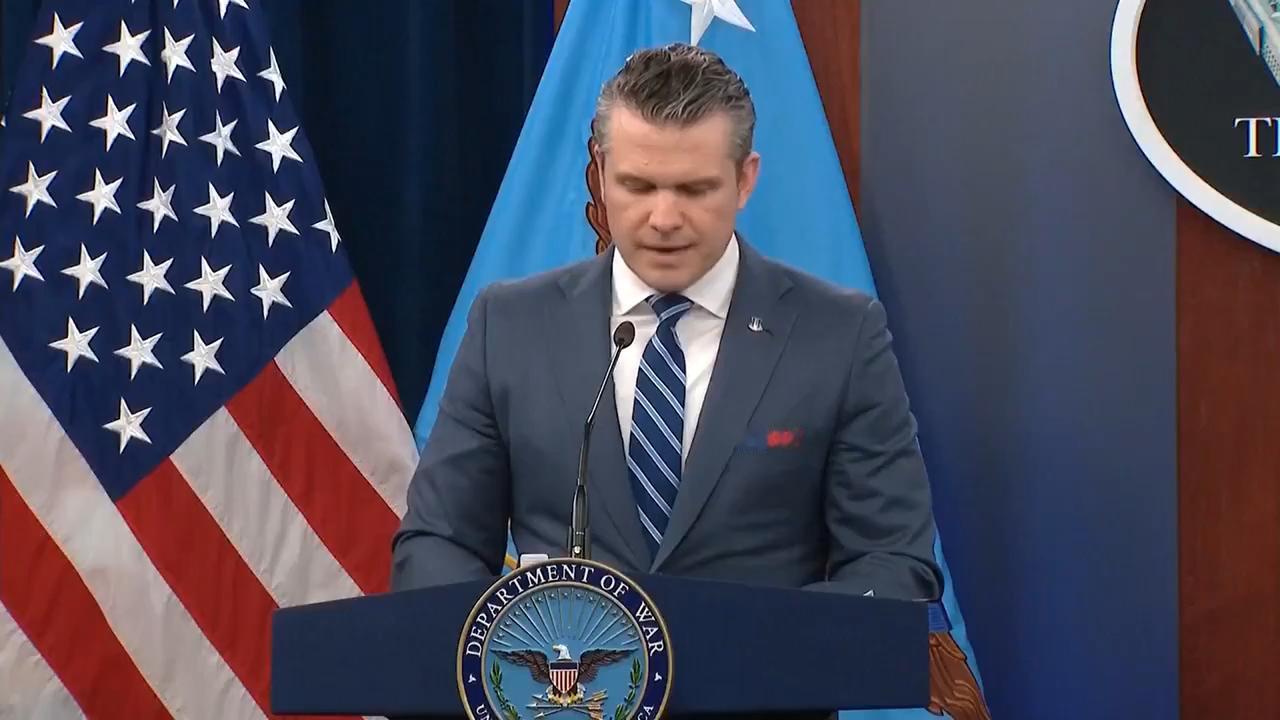 美国国防部长海格塞思4月16日在五角大楼记者会上就伊朗问题作出正式表态。他表示，