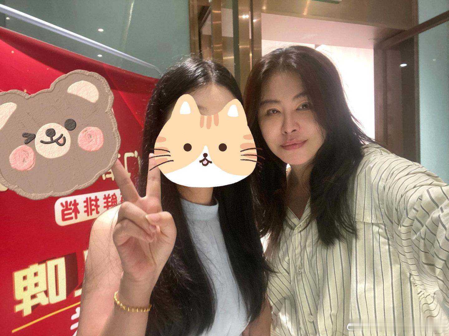 #网友在厦门偶遇王祖贤#真的好羡慕啊！我什么时候能偶遇一次王祖贤，我的女神！#王