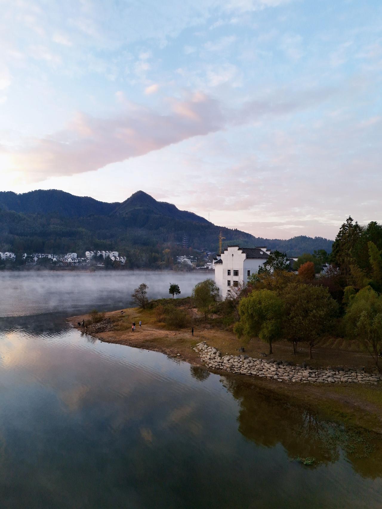 接手了一个金陵中学河西分校的孩子，进班的时候成绩是前三名的，但是在高中的时候不太