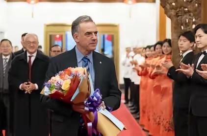 乌拉圭总统在访华的时候说了一句大实话，如果乌拉圭不能给中国足够的重视，那么乌拉圭