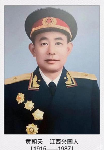1951年，一群志愿军战士在撤退时，猛然发现眼前狭隘的小山谷里，竟然出现了成千上