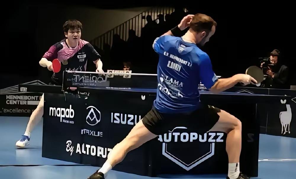 多谢，每天都追随着东哥的足迹，持续更新中[祈祷]//@进取旭日ya:期待新作品?