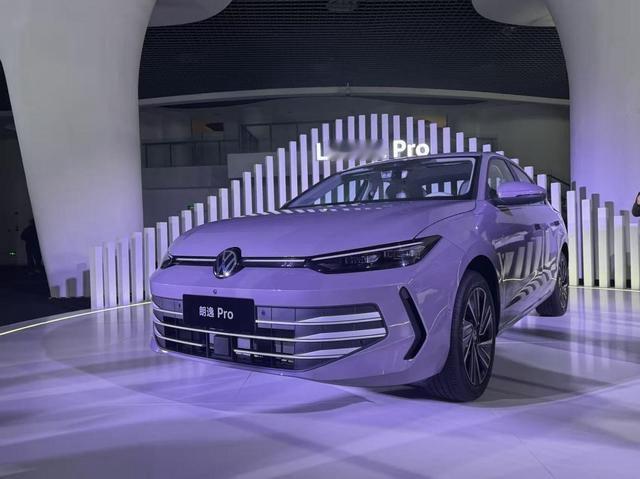 大众朗逸Pro上市了，限时8.88万起，一句话，看完后我只想说：这个价格，这个配