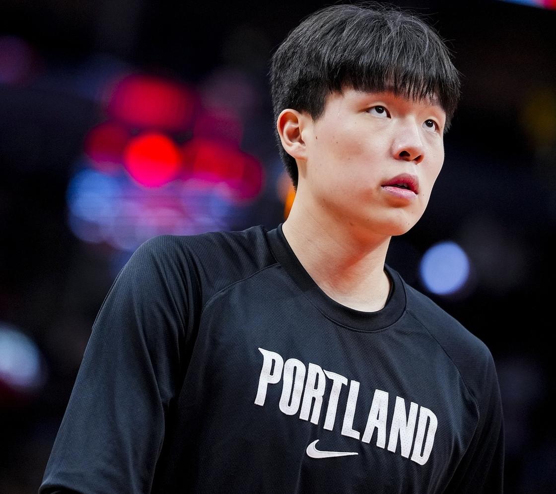 杨瀚森真不受开拓者主教练斯普利特待见啊，今天开拓者与马刺西部季后赛第一轮第一场的