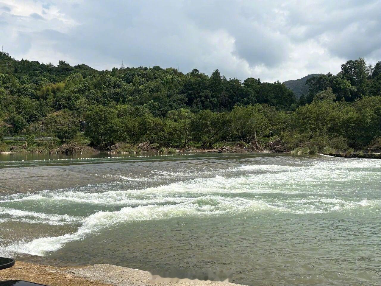 【楠溪江暂停一切水上运动！】第20号台风“简拉维”逼进，永嘉县防指已启动防台风Ⅳ