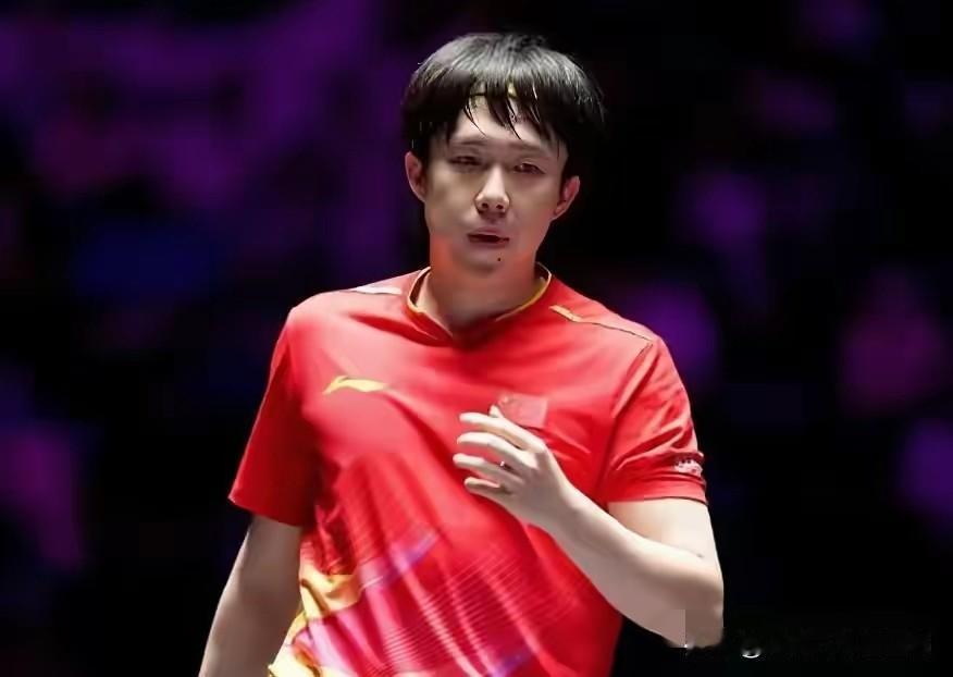 王楚钦退赛，WTT赛程再成焦点
香港总决赛男单半决赛前，王楚钦因伤退赛，莫雷加德