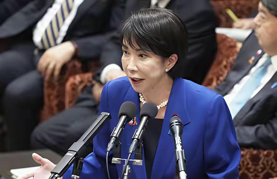 参拜靖国神社之行径，必须给予强烈谴责！
高市早苗作为日本右翼核心政客，若参拜靖国