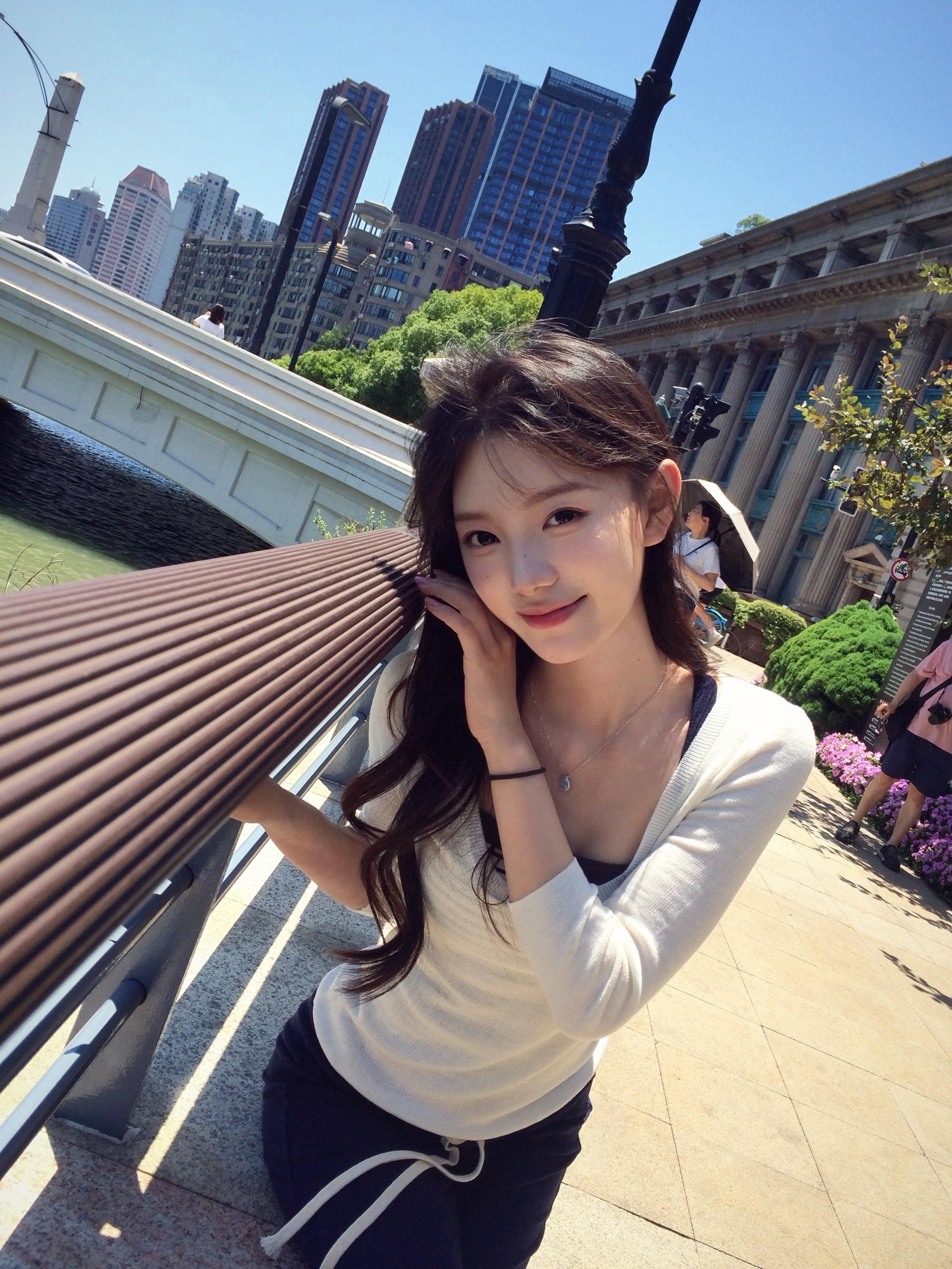 你总是痛恨自己不够坚韧 却忘了自己也才刚刚长大