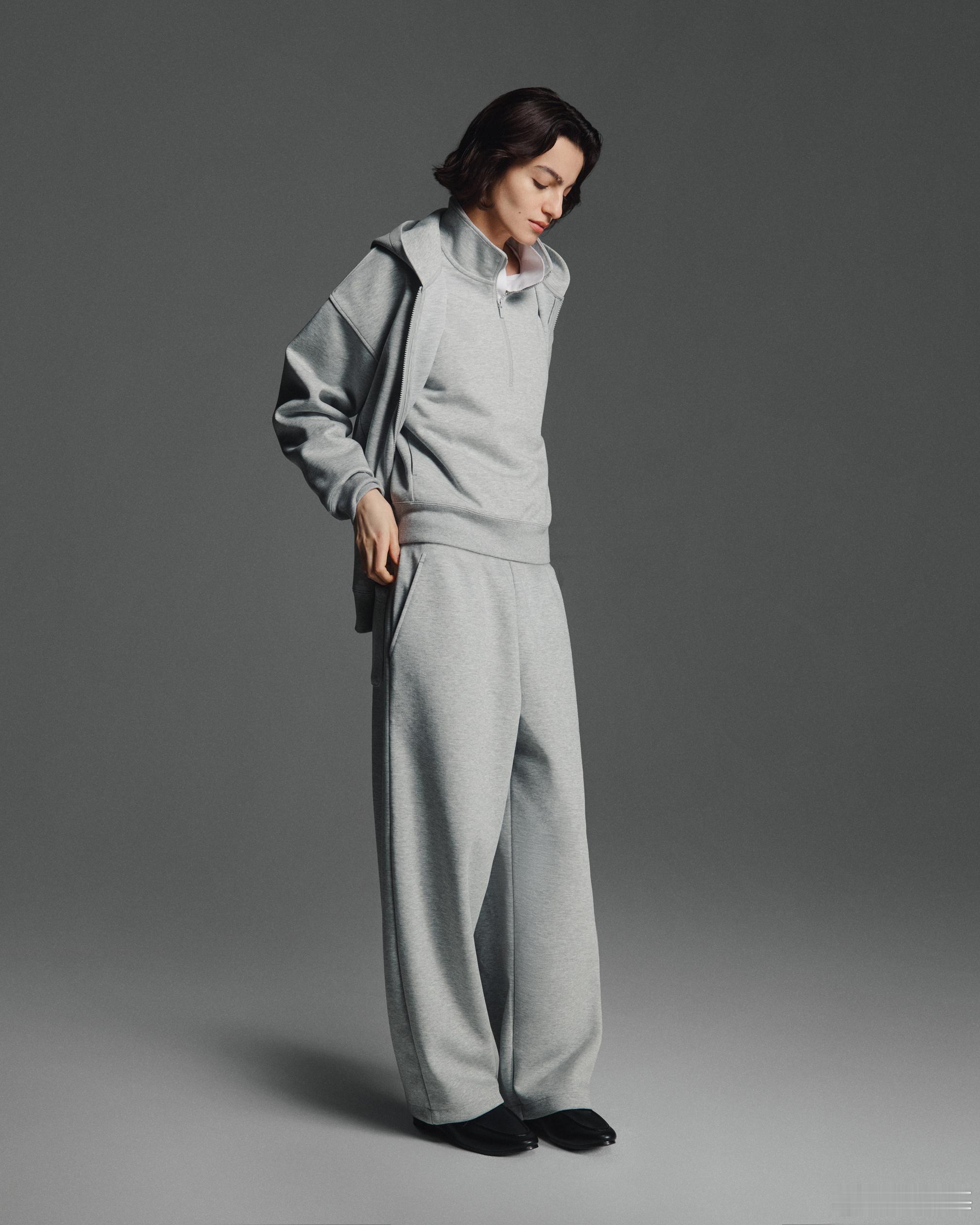 UNIQLO : C 2026早秋系列，简洁不简单的穿搭模版以立体剪裁重塑经典轮