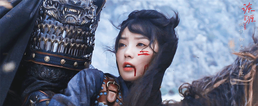 田曦薇 《逐玉》樊长玉 / 动图▷EP26-12 小兵-盔甲-目睹掉马 头巾飘走