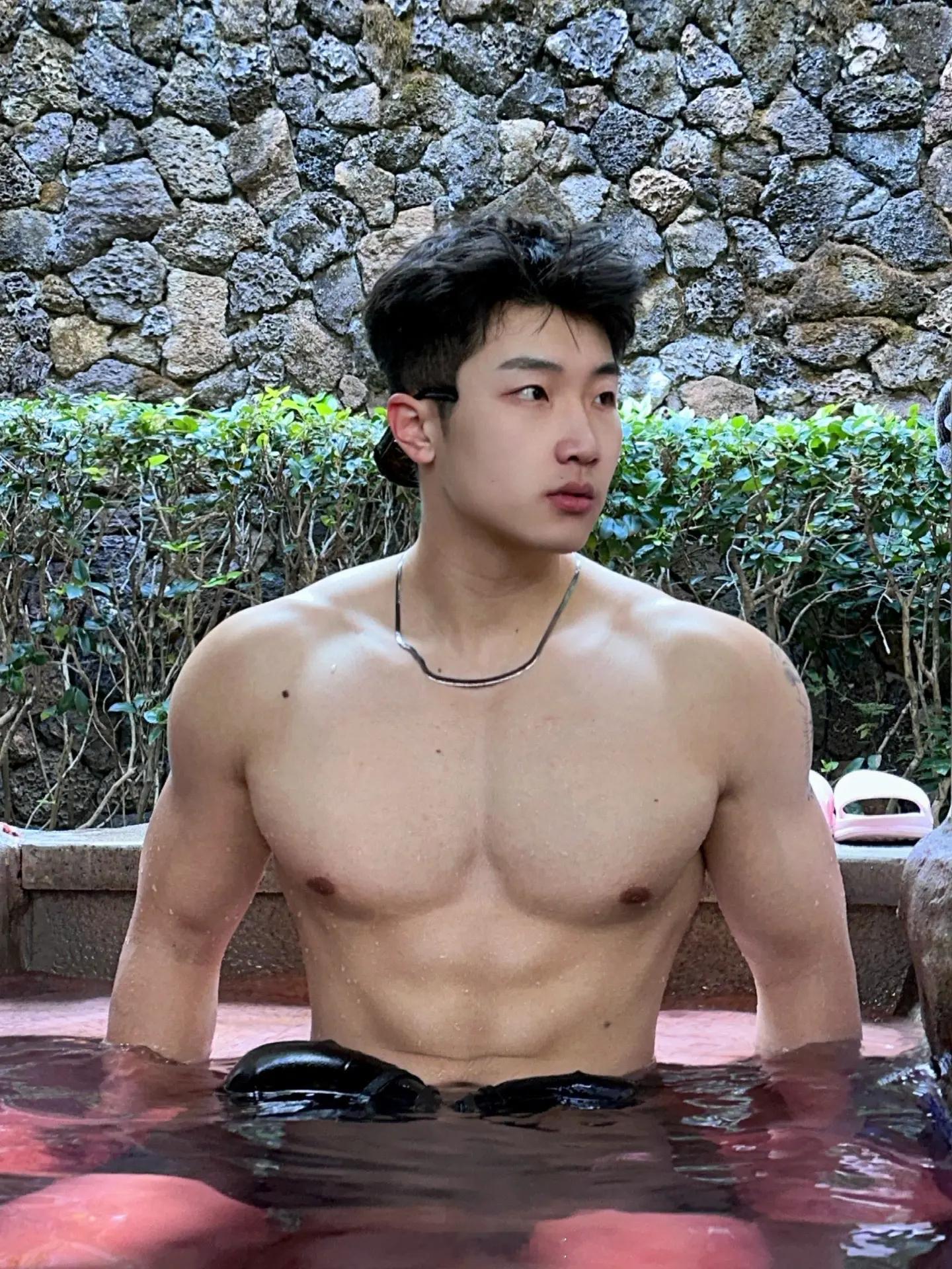 我一个直男都可以了[害羞] 