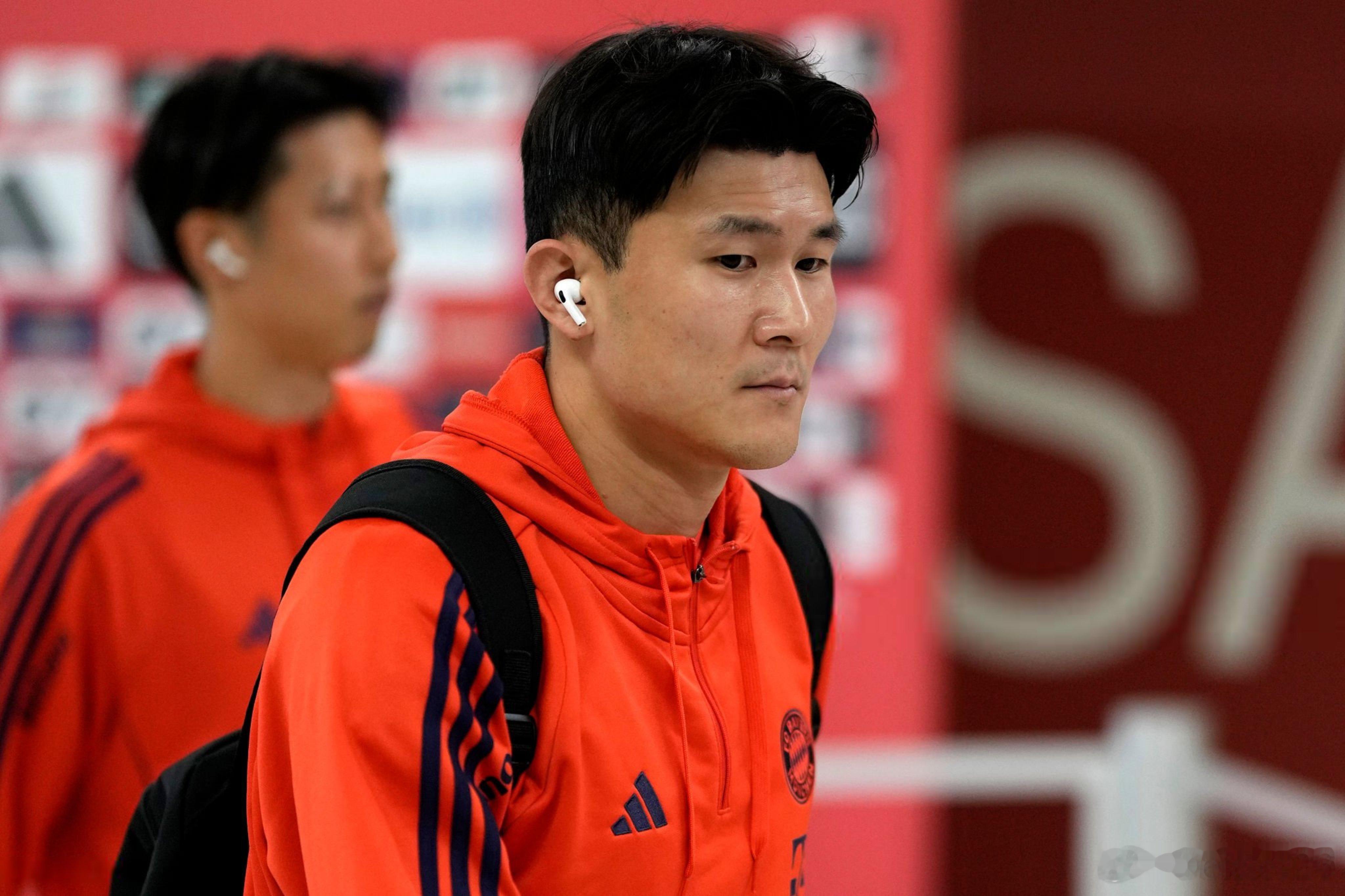 🚨金珉載因牙齒和肌肉問題，將缺席明天對陣海登海姆的比賽🇰🇷［慕尼黑日報］ 