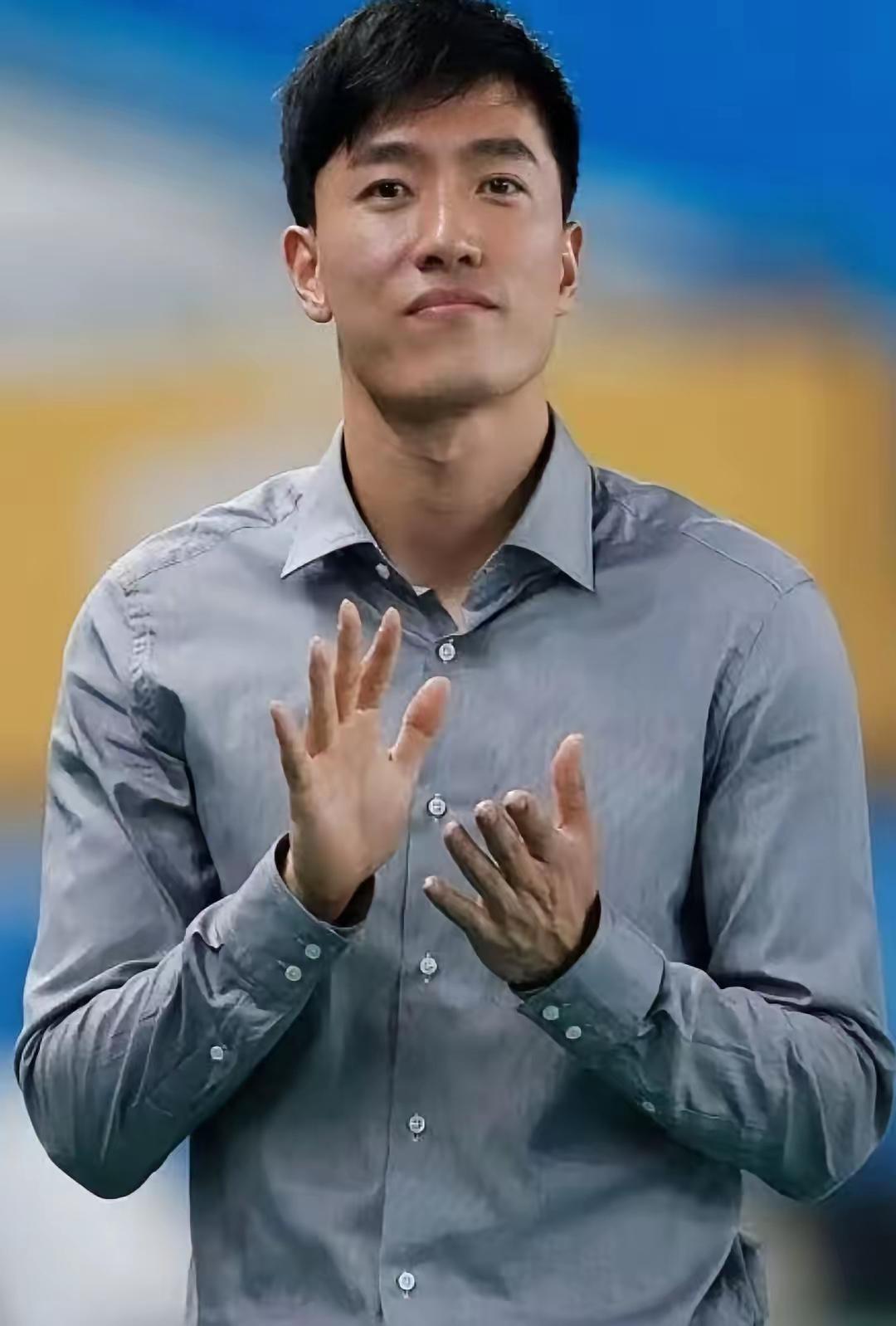 刘翔不该发动舆论，去批评上海市体育局，
他应该明白，民意如流水，凡是发动舆论的，