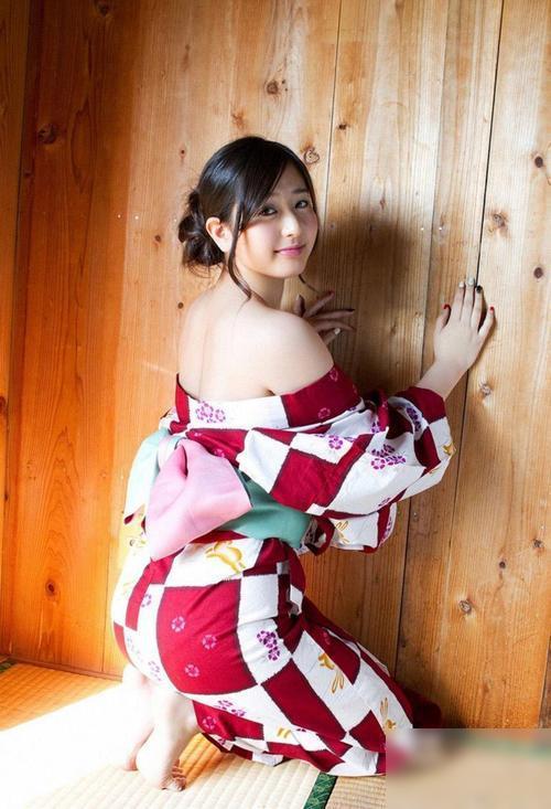 网传日本约49% 已婚女性婚外出轨情况，颠覆固有认知，真的如此吗？

先说个很多