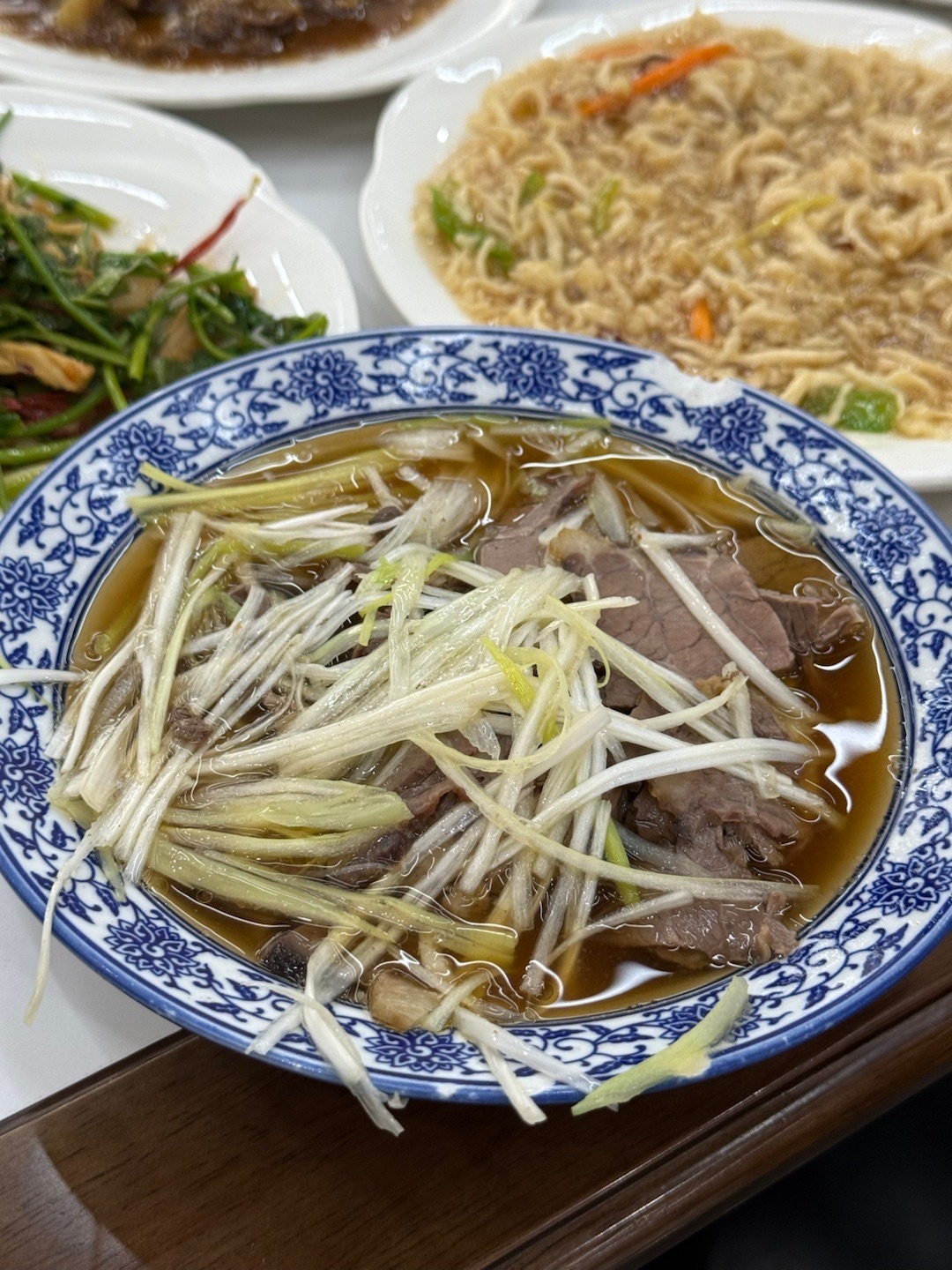邀请河北朋友来回答一下我的好奇，请问有没有吃过罩饼？为啥它会叫罩饼呢？今天去雄安