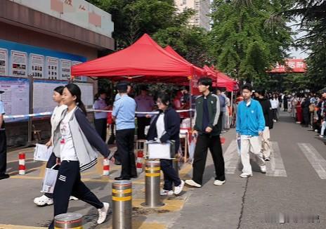 【小对联】
上：保送；
下：……？