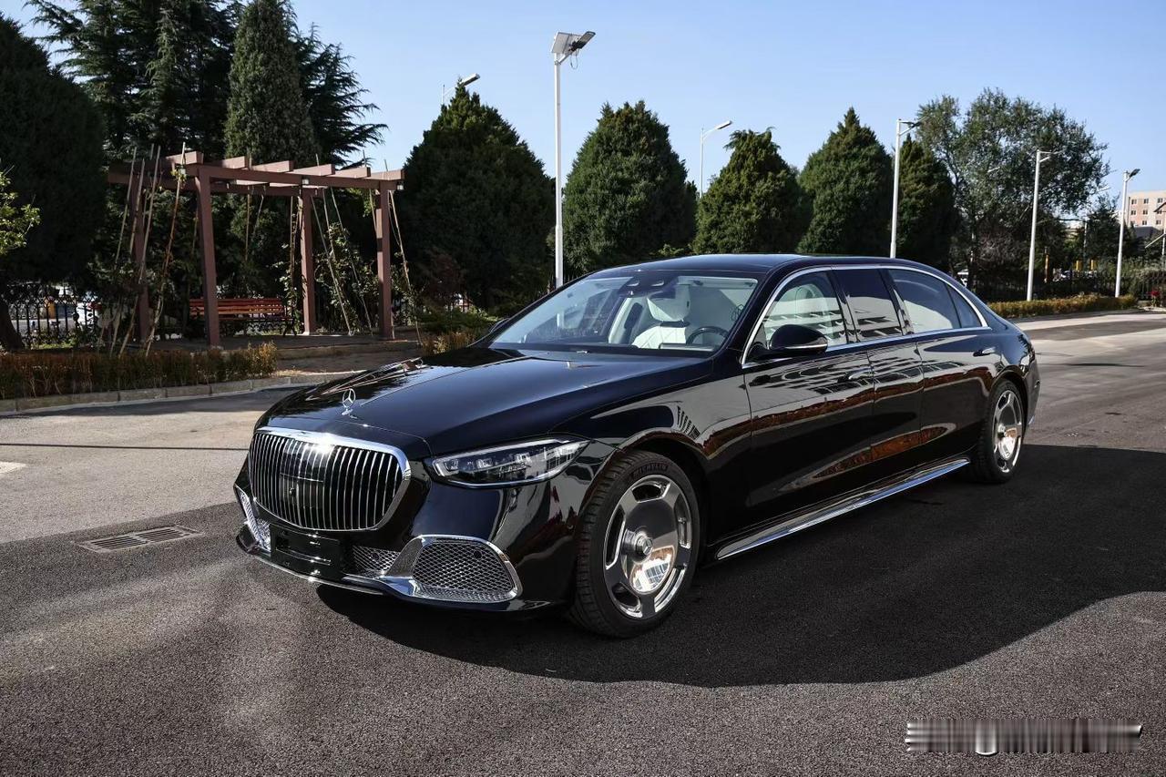 限量3台，全国。
加长4座。。。
大图欣赏一下哦