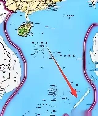 黄岩岛，现在已经稳稳攥在咱们手里了。
 以前那片海，可不是这样。电鱼的、毒鱼的船