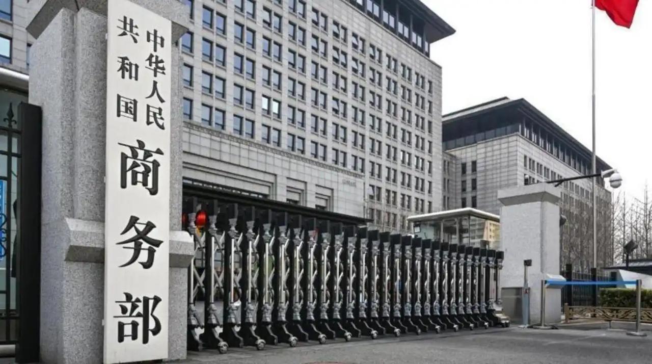 绝不惯着！英国“强盗法案”生效不到一天，中方发话了
用六个小时仓促立法，直接拿走