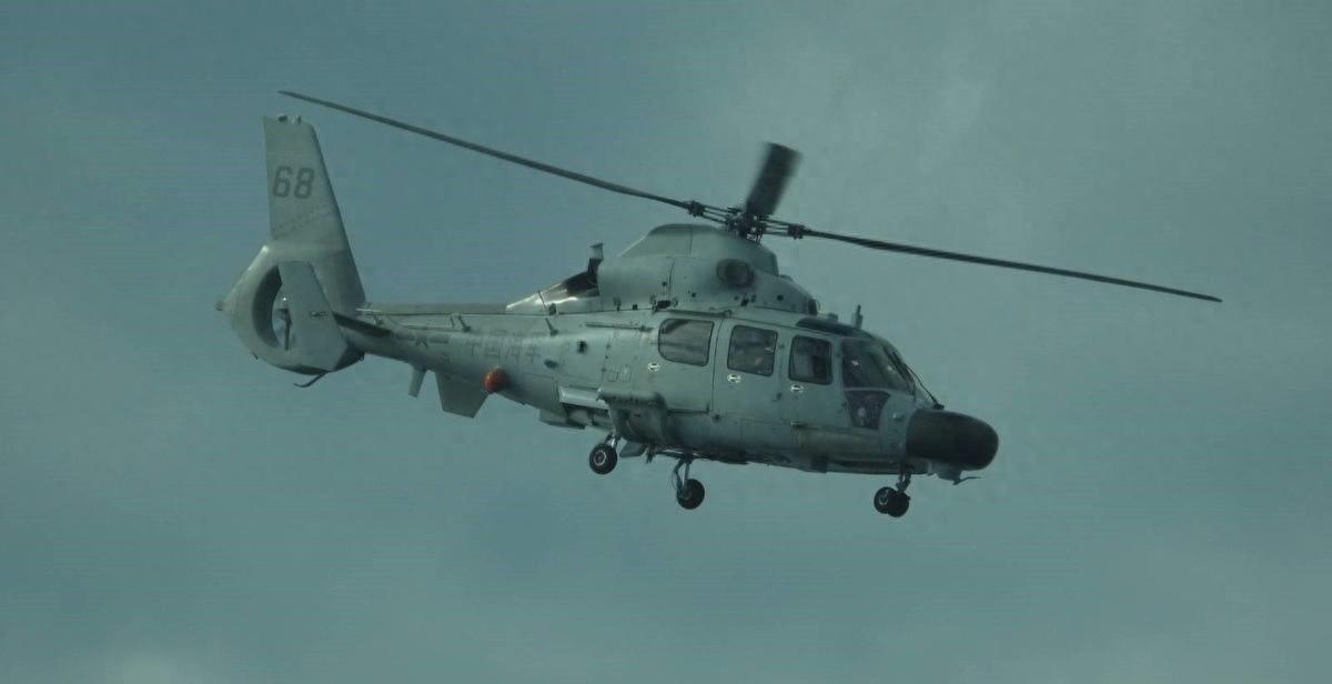 黄岩岛冲突再起，解放军13字定义菲军，外媒分析用词，菲记者怕了
 
菲律宾再度侵