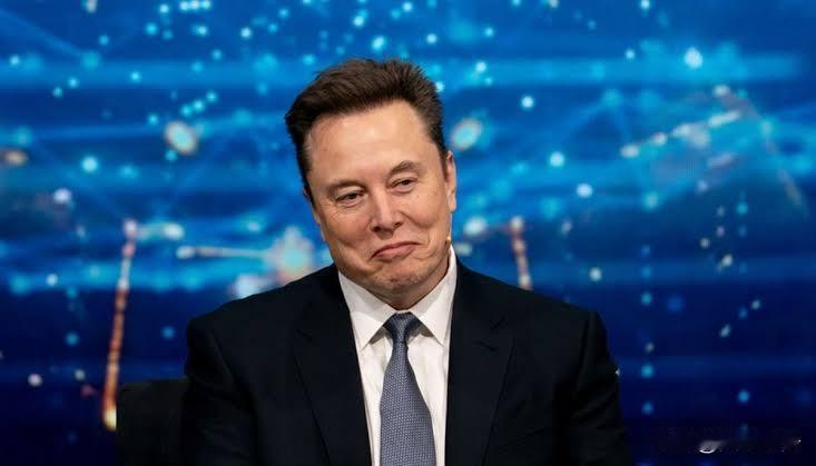 马斯克：未来没有人存钱
今天晚上，美国首富马斯克在个人社交媒体发文对美国的未来做