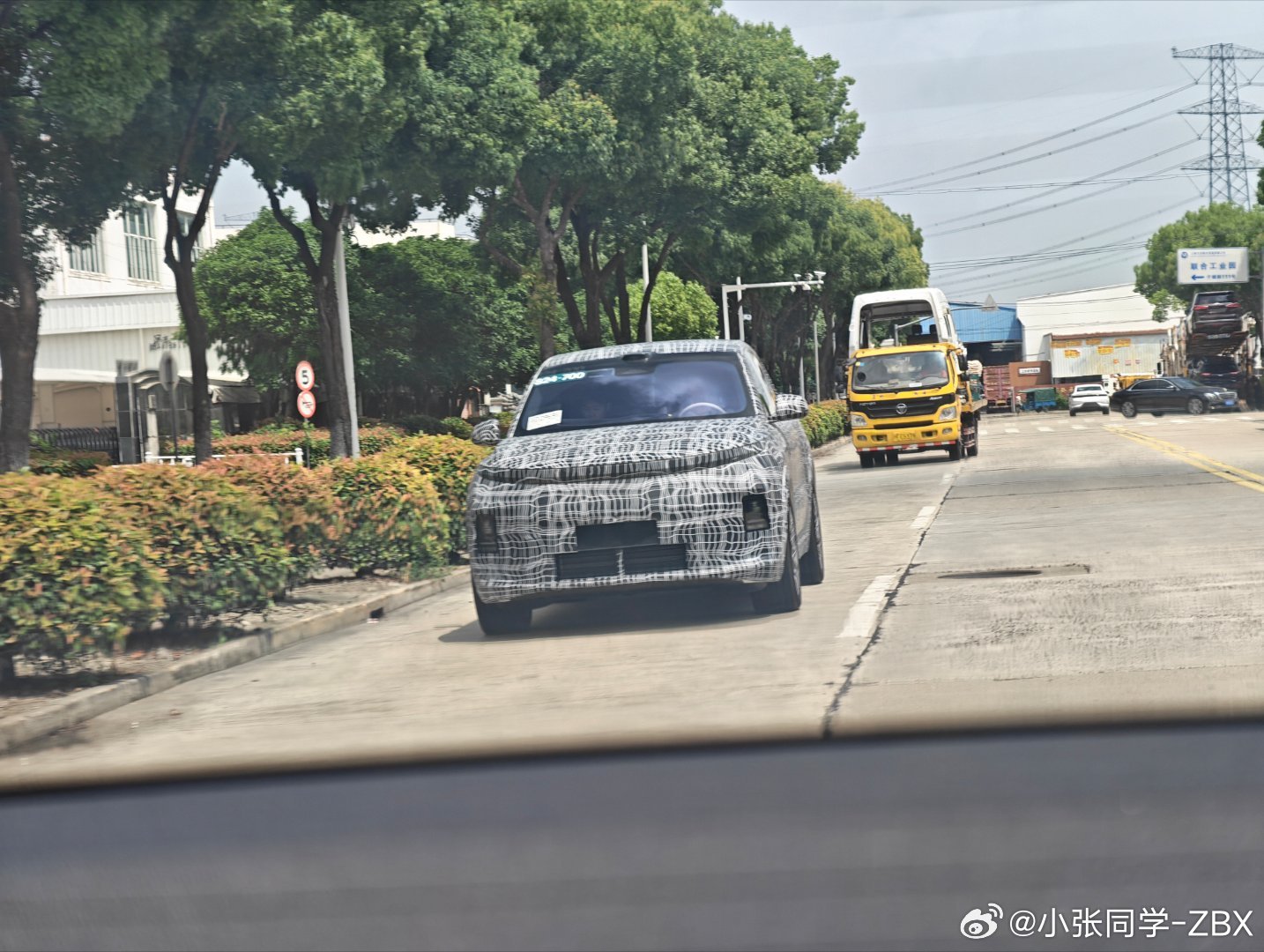 这理想的啥车？ 