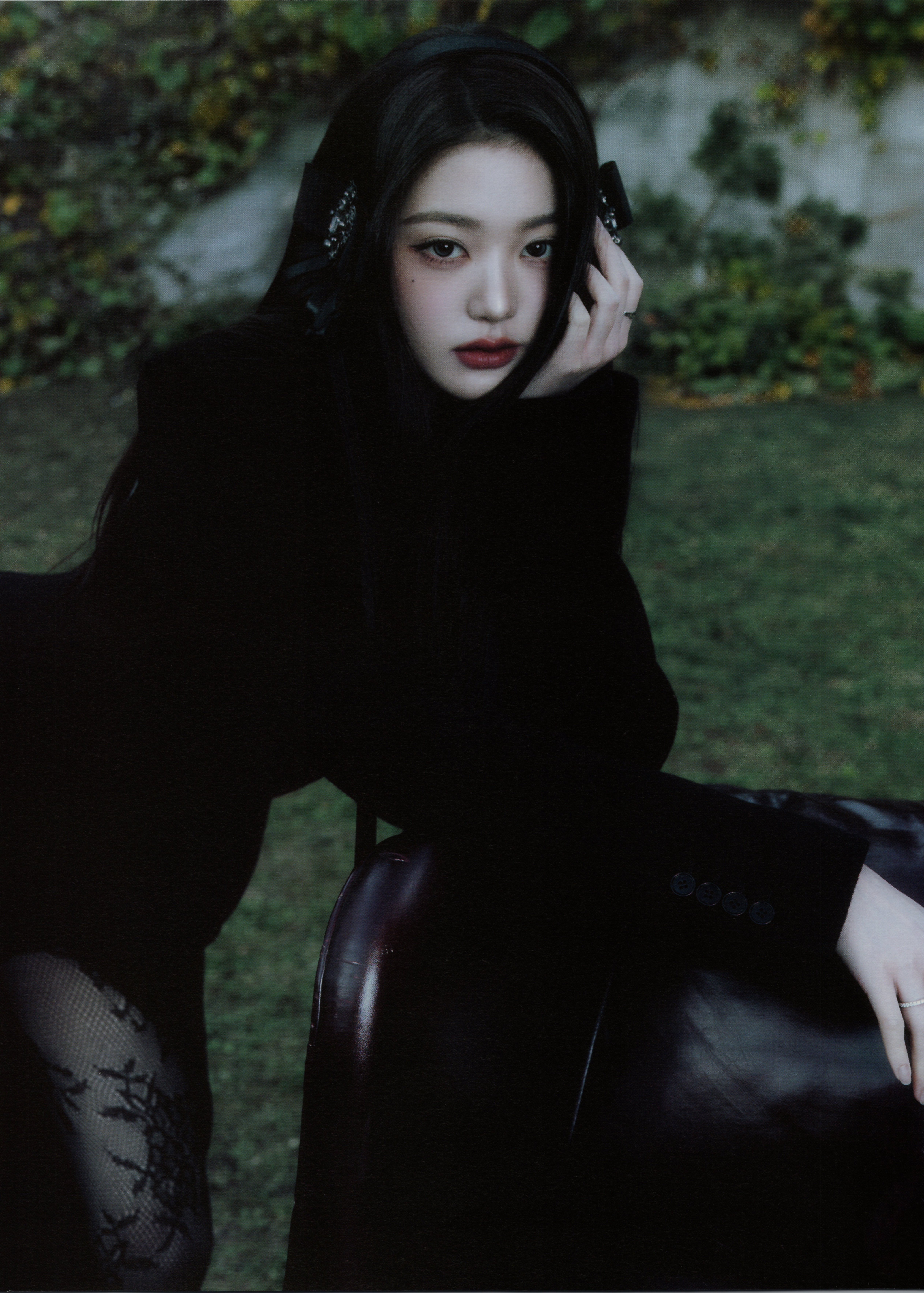 嗑颜bot 张元英   DICON内页扫图 