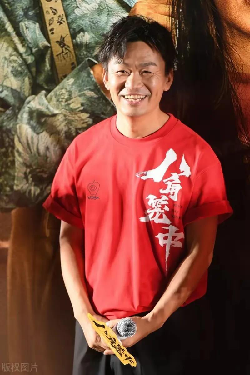 王宝强的新电影《八角笼中》首映式上，到场的都是大腕，这部新电影是王宝强自导自演的
