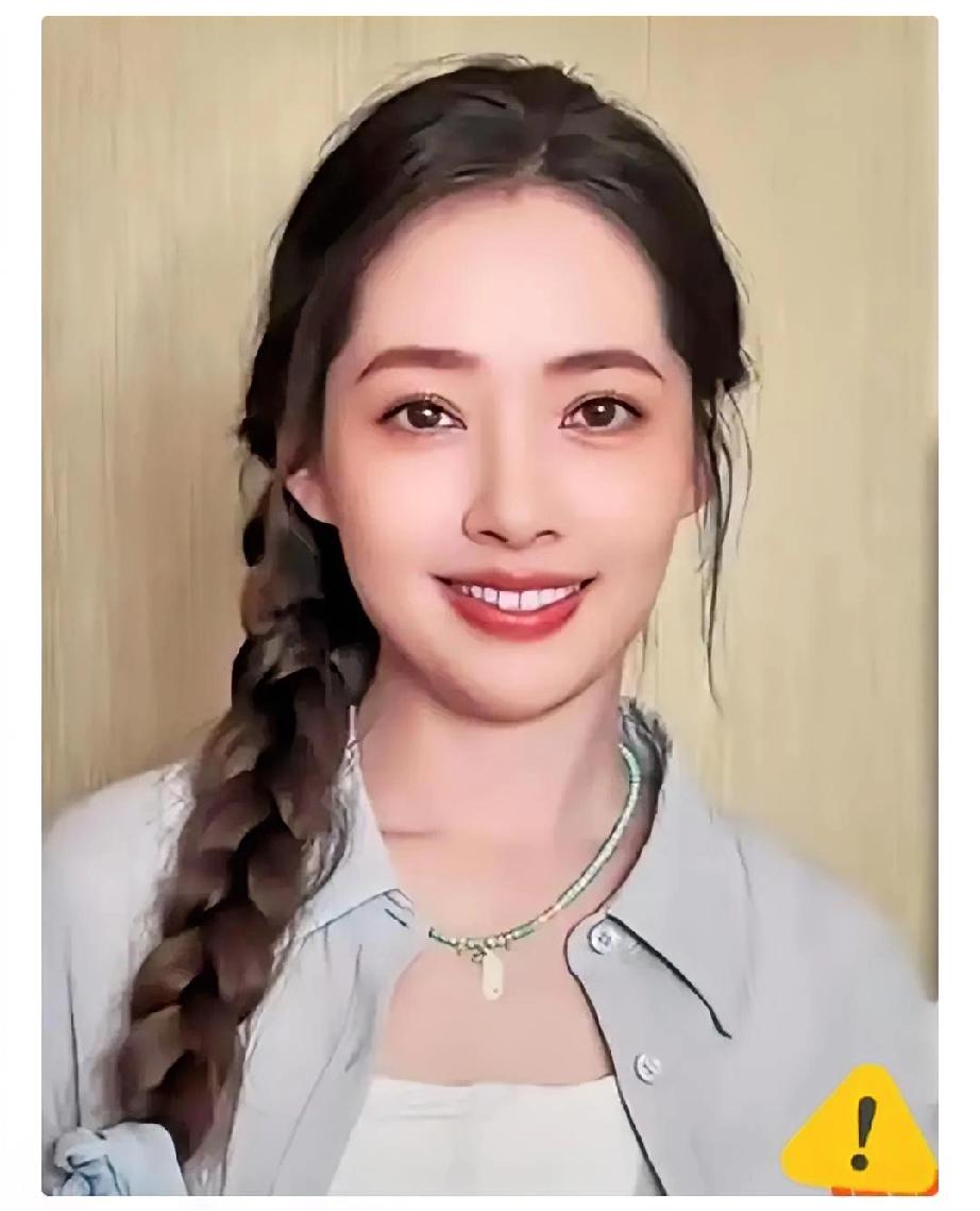 郭碧婷没自掏腰包养娃，但真的一张卡刷了半年。
向太的钱没直接给她，是信托在背后撑