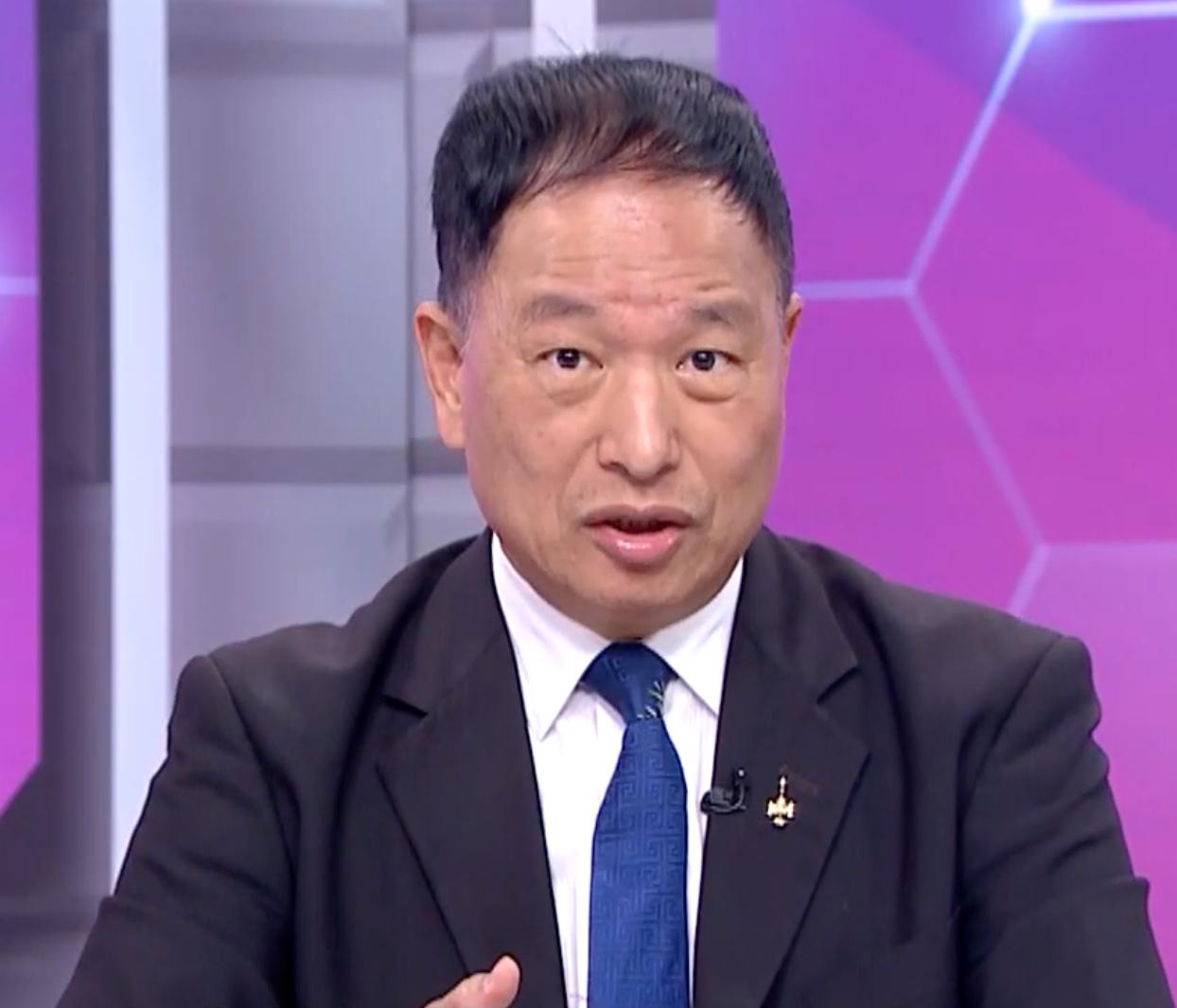 张延廷说到了重点，美国要求伊朗彻底放弃核武，根本不现实。

除非，以色列把手里的