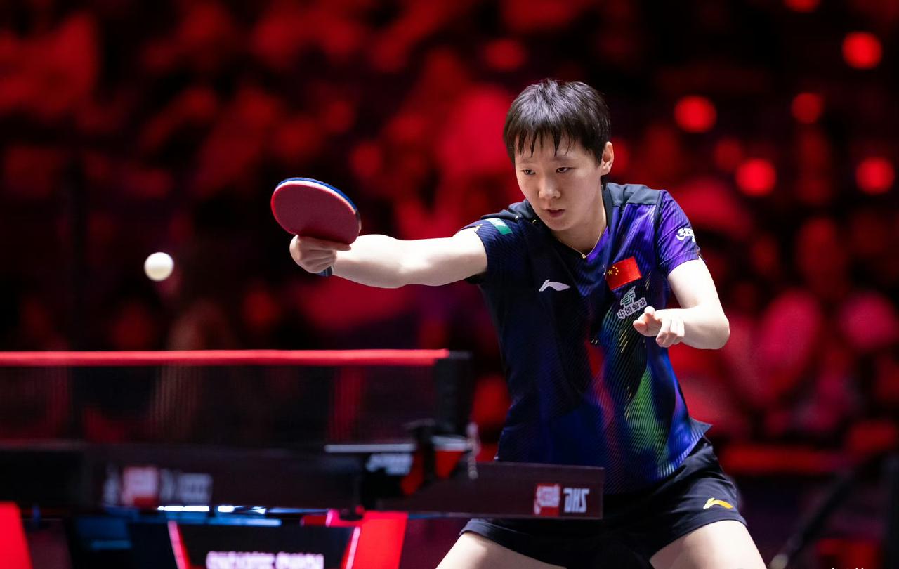 王曼昱🇨🇳VS郑怡静！
这是一场2026WTT新加坡大满贯女单1/16决赛。