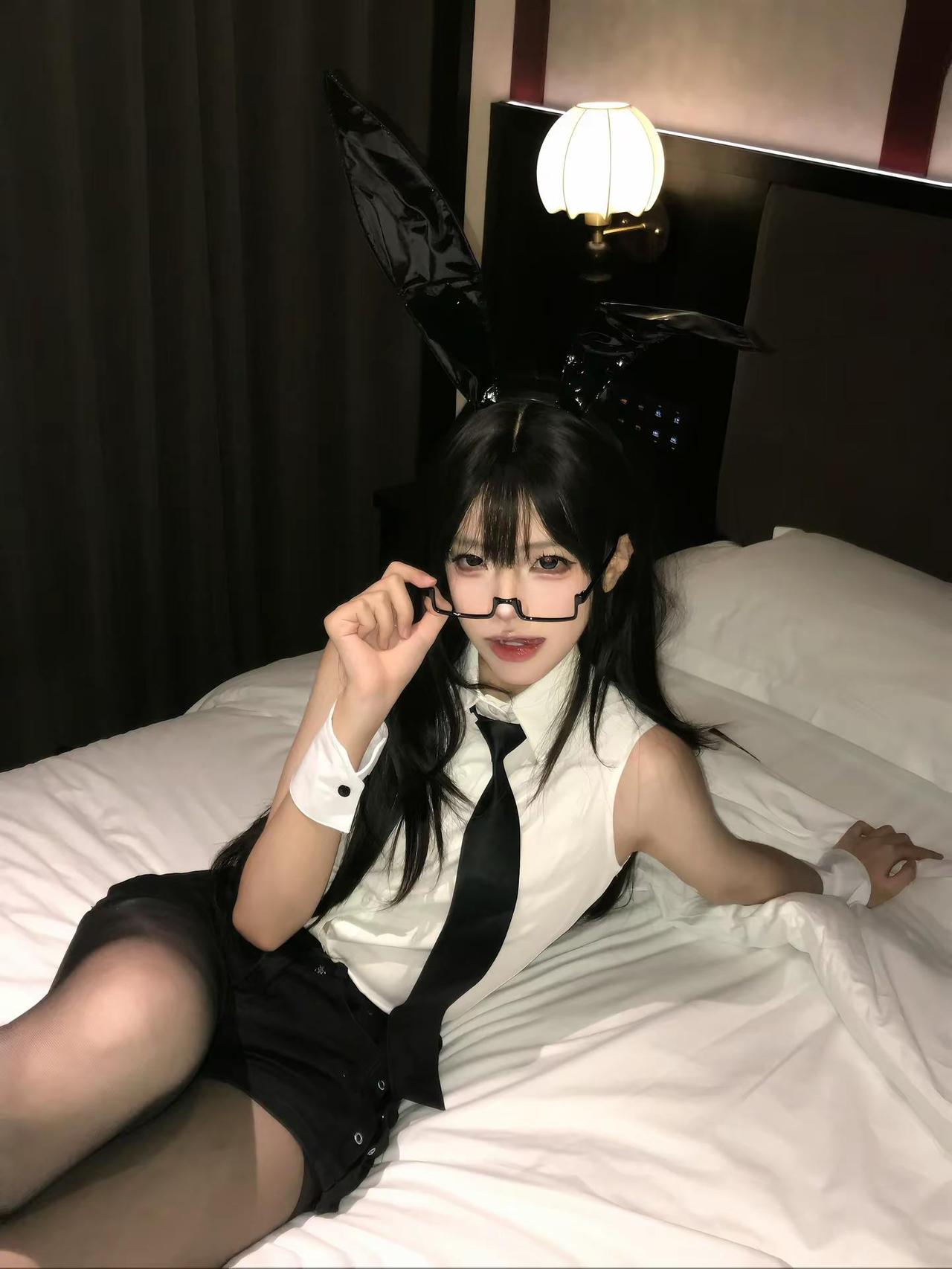 我性格恶劣，但实在是胜在脸乖lwl 黑长直 少御